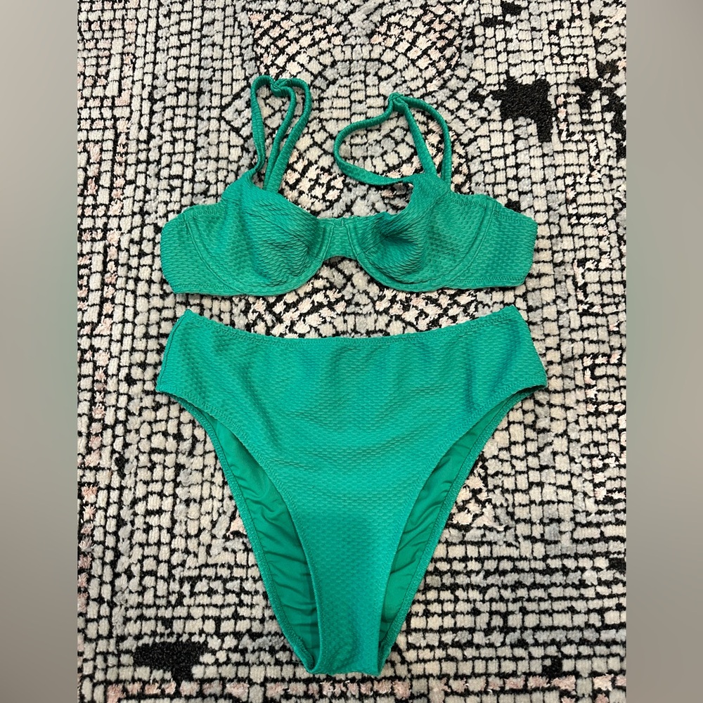 aerie swimsuit small bottom medium top